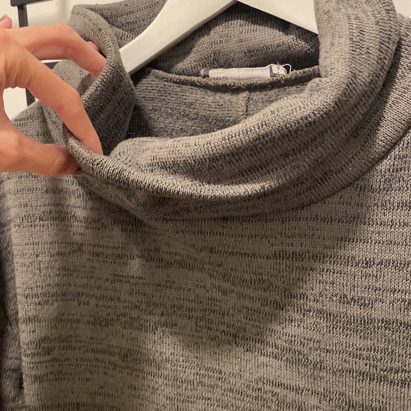 Anthroplogie Saturday Sunday cowl neck sweatshirt size small - Picture 5 of 11